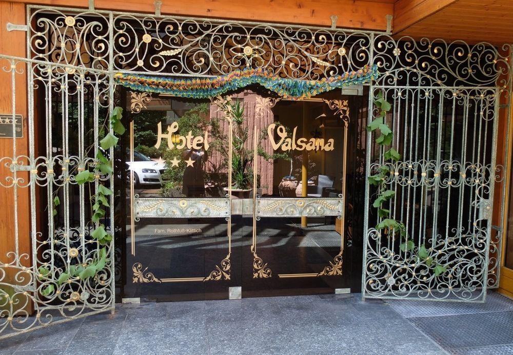 Hotel Valsana Am Kurpark Bad Wildbad Exterior photo